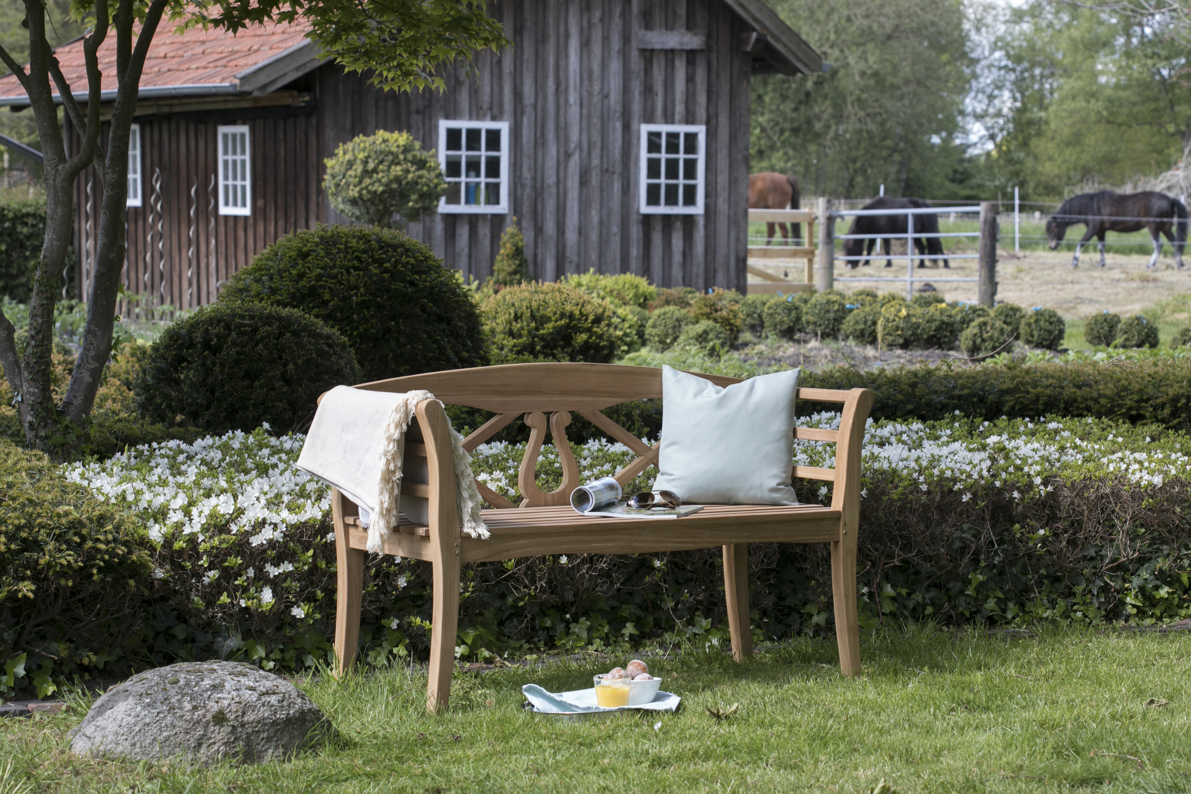 66121_woodie_bank_130_harfe_1_teak_2