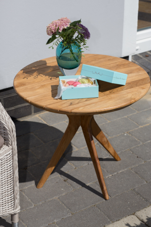 62310c_robusta_beistelltisch_milieu_b1