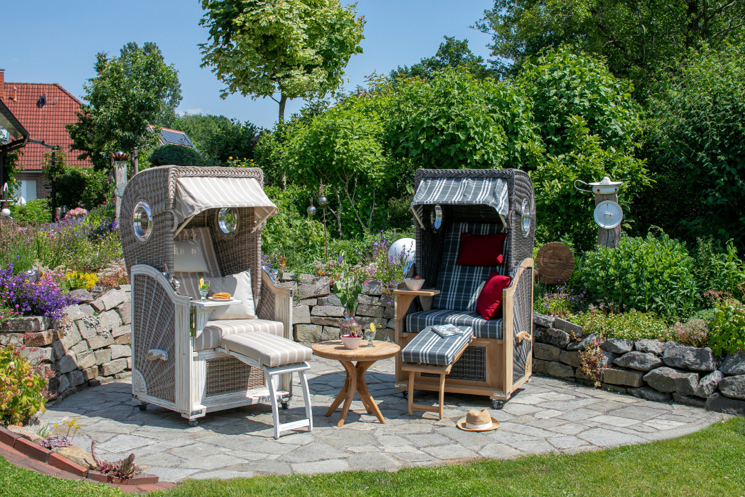 66171_6500021m_6510008t_woodie_beistelltisch_robusta_-60cm_devries_pure-r-_albatros_single_pe_white_kubu_des234_devries_pure-r-_albatros_single_pe_stone_grey_des188